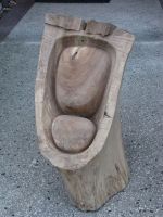 Geboorte.
materiaal notenhout