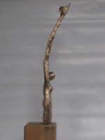 Boomvrouw. 
materiaal brons